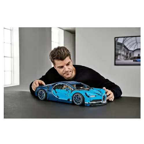 Конструктор LEGO Technic, Bugatti Chiron, (42083)