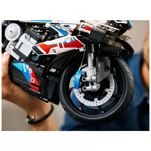 Конструктор LEGO Technic,  BMW M 1000 RR, (42130)